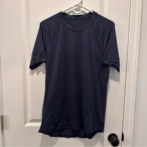 Men’s lulu t shirt